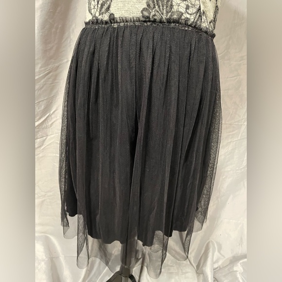 Anthropologie Weston Wear Black and Gray Lace Tulle Midi Dress - Picture 6 of 16